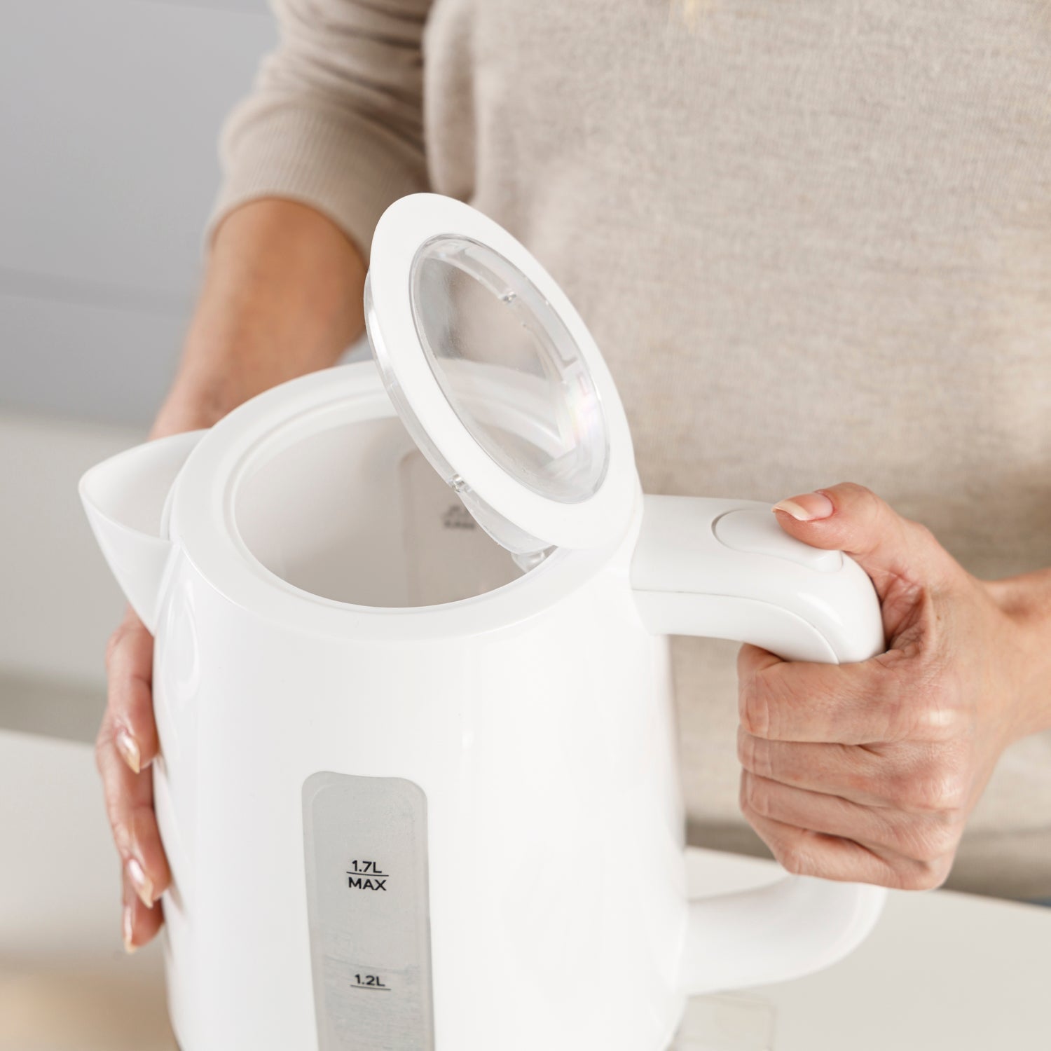 AROA 2200W